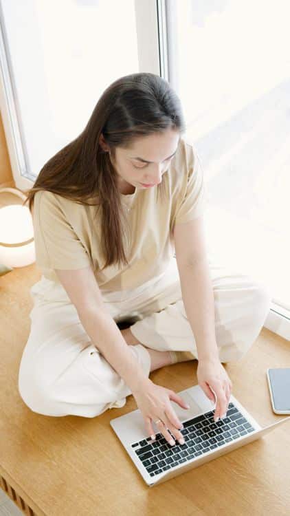 praca online wypełnianie wniosków z domu
