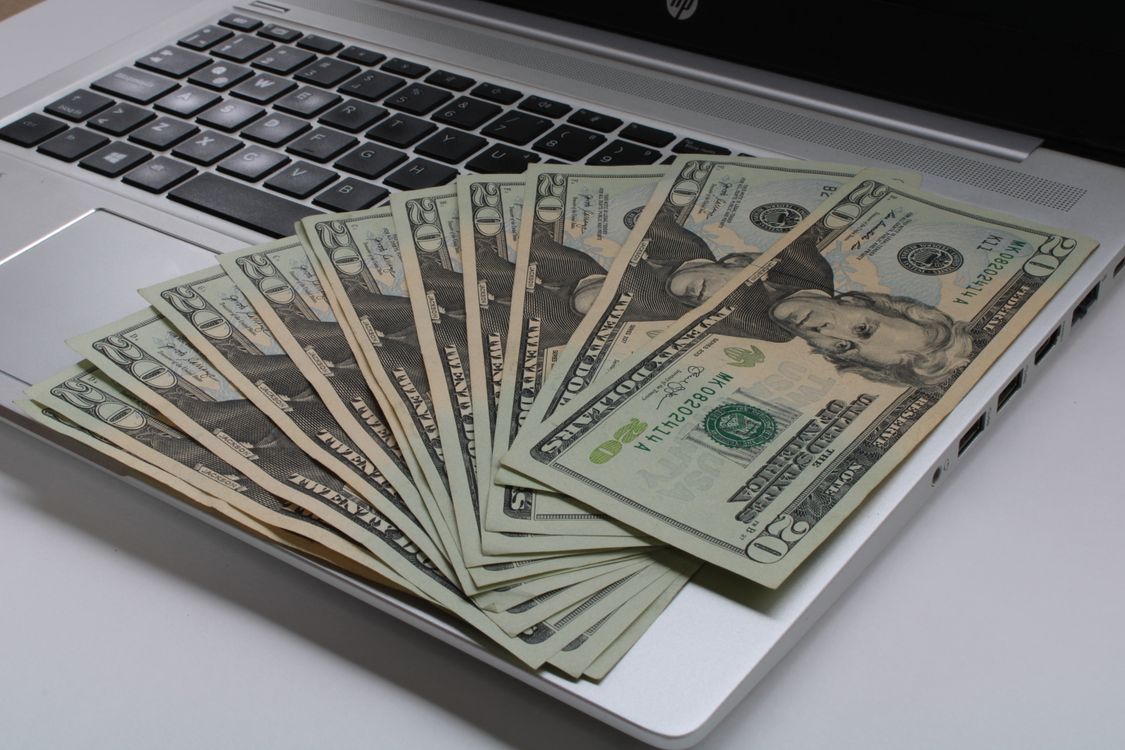 własna strona o finansach dochód online